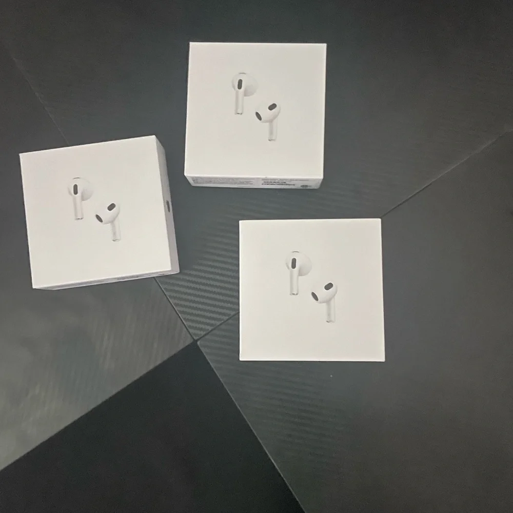 Apple Wireless Earbuds - White